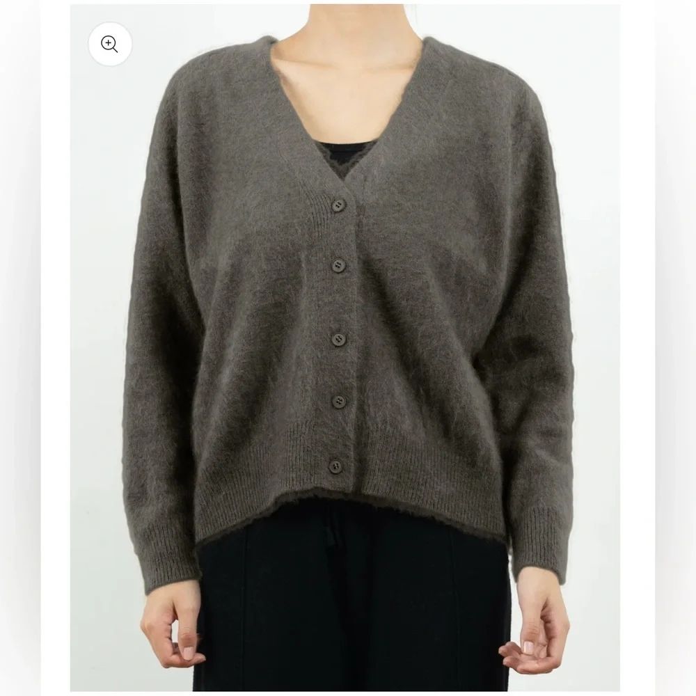 C.T. Plage Limited-Edition 100% Wool Knit Sweater – Grey – Size 36